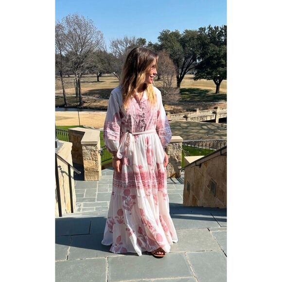 NWT Sur La Vague Blush Katherine Hand Stamped Maxi Dress in White & Pink Size S - Picture 2 of 15